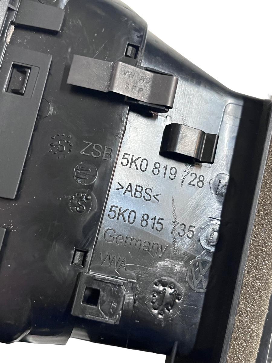 Grila de ventilatie bord centrala VOLKSWAGEN GOLF VI 5K1 2008 - 2013 5K0819728 – foto 4