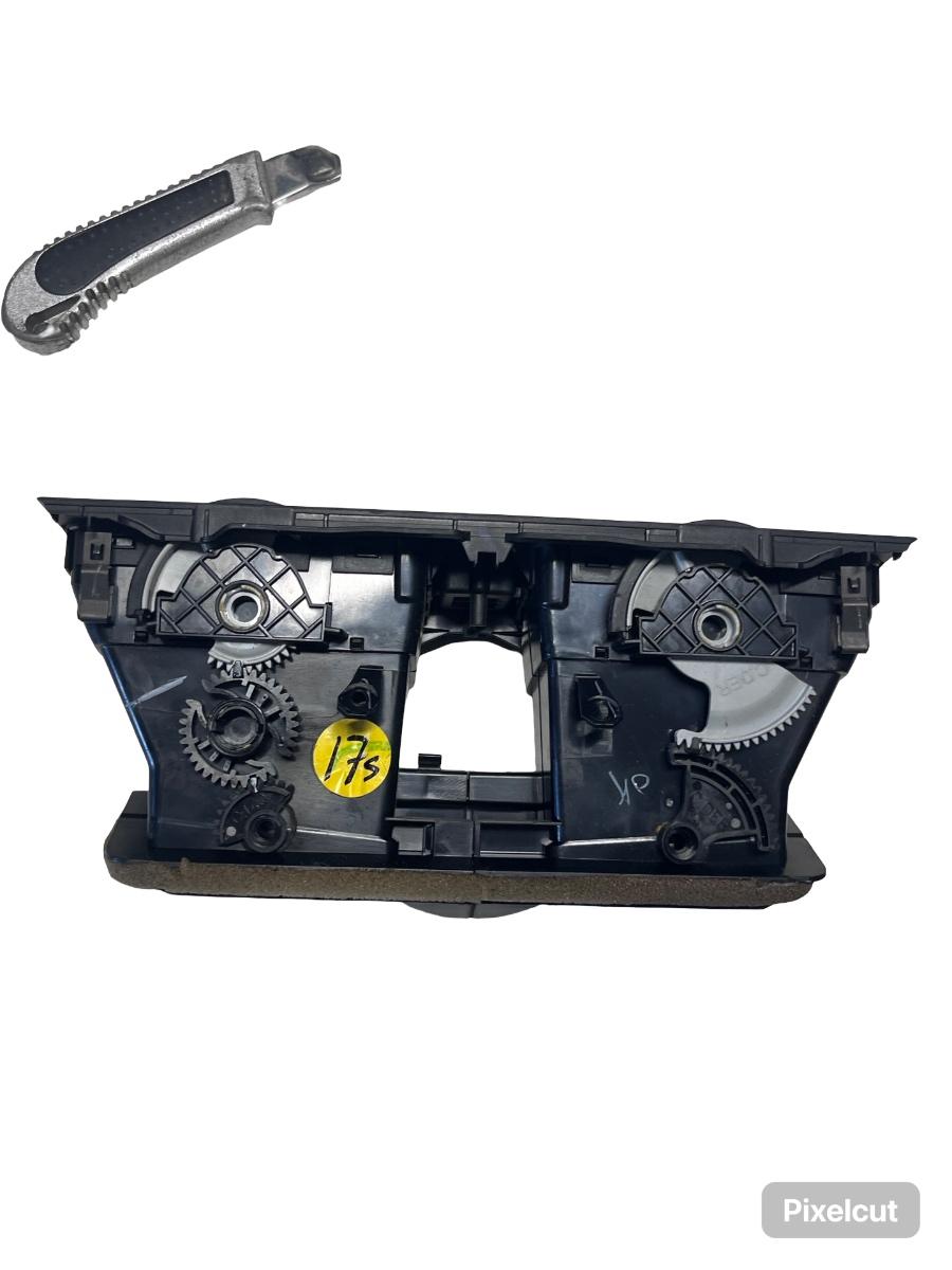 Grila de ventilatie bord centrala VOLKSWAGEN GOLF VI Variant AJ5 2009 - 2013 5K0815736D – foto 3