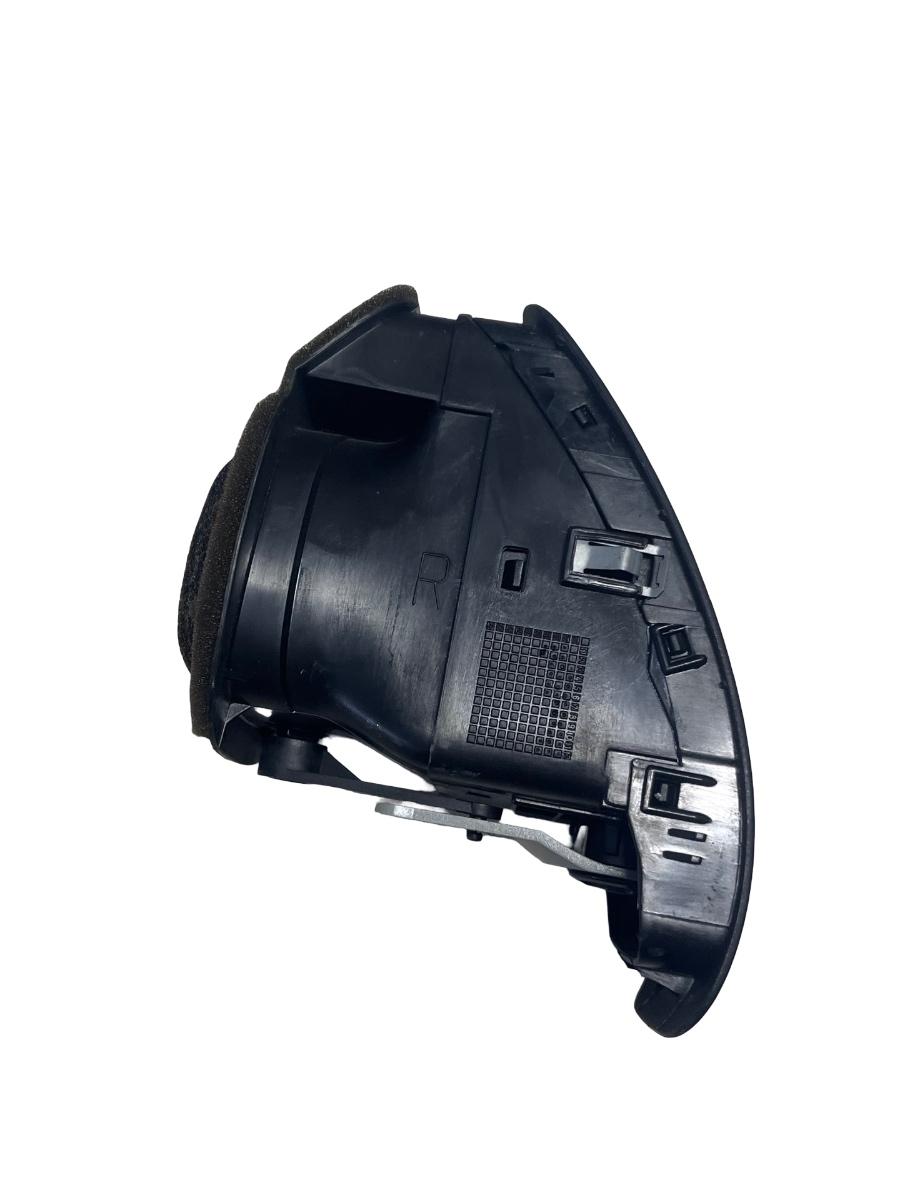 Grila de ventilatie dreapta fata VOLKSWAGEN POLO 6N2 1999 - 2001 – foto 3