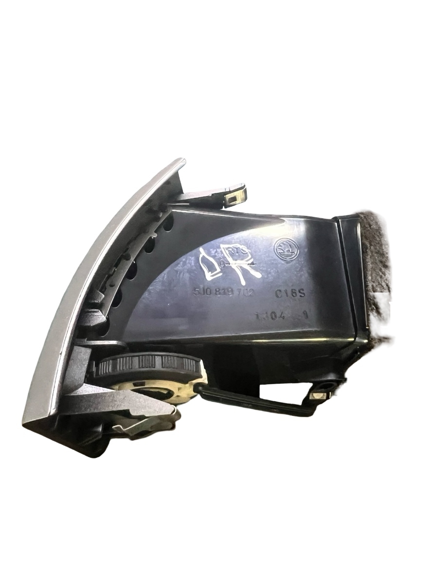 Grila de ventilatie laterala panou de bord dreapta SKODA FABIA II 542 2006 - 2014 – foto 3