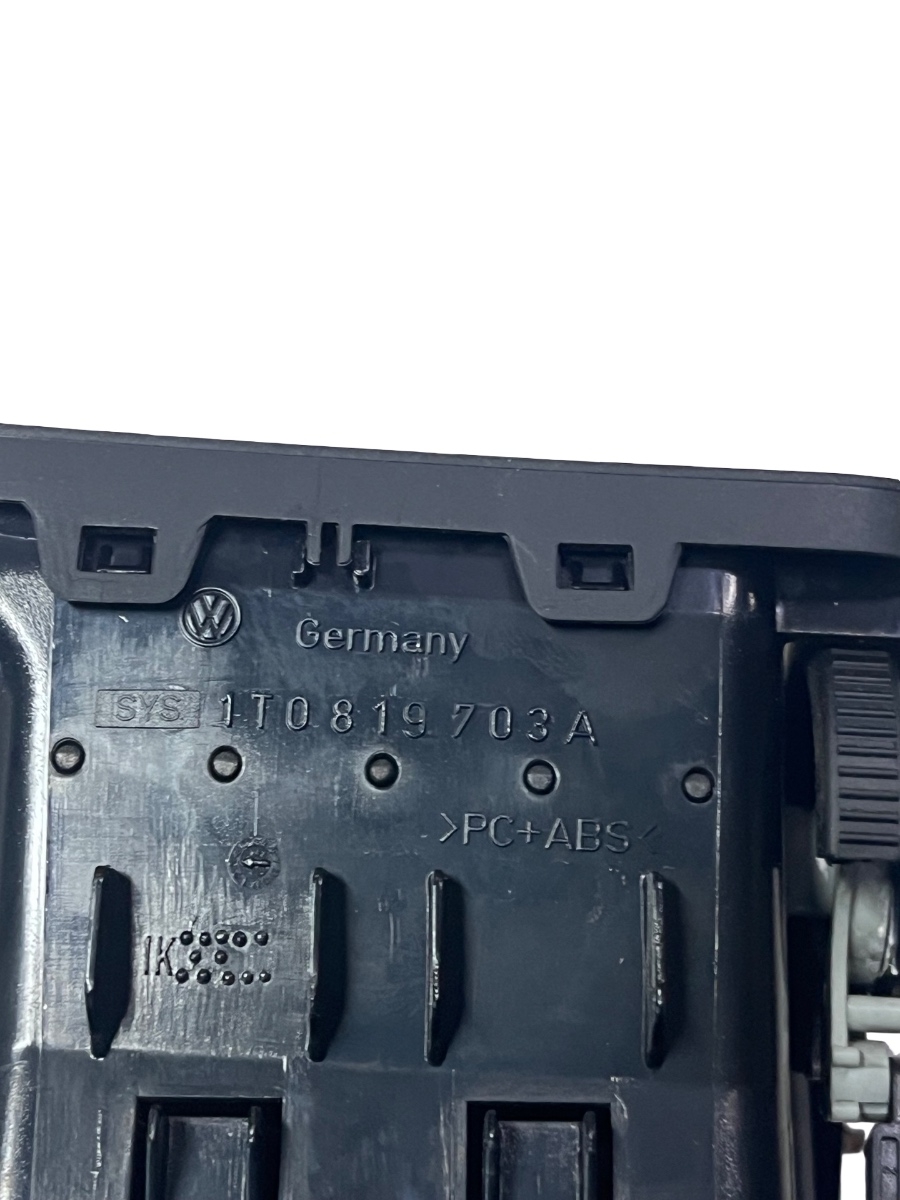 Grila de ventilatie panou de bord  stanga VOLKSWAGEN TOURAN 1T1, 1T2 2003 - 2010 1T0819703A – foto 2