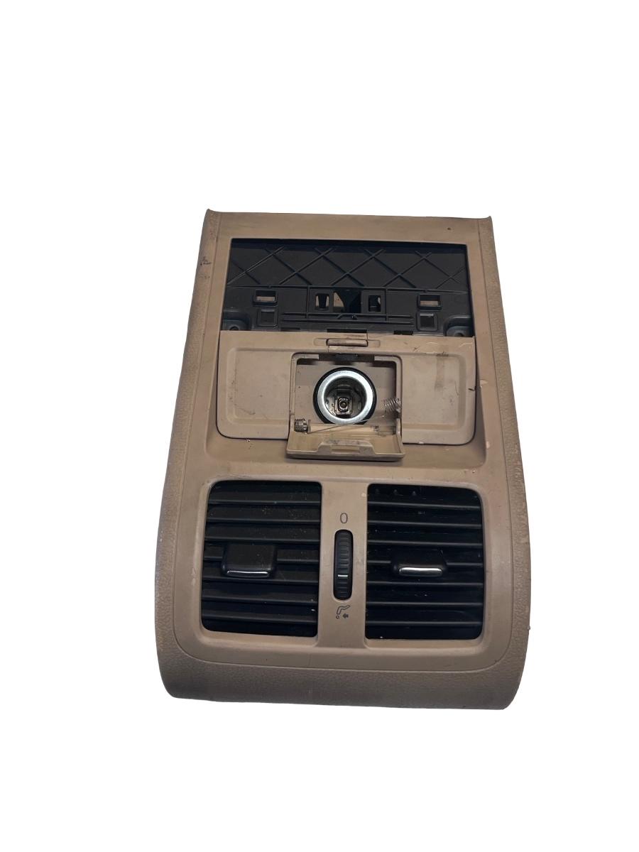 Grila de ventilatie spate VOLKSWAGEN PASSAT Variant 3C5 2005 - 2011 3C0863615