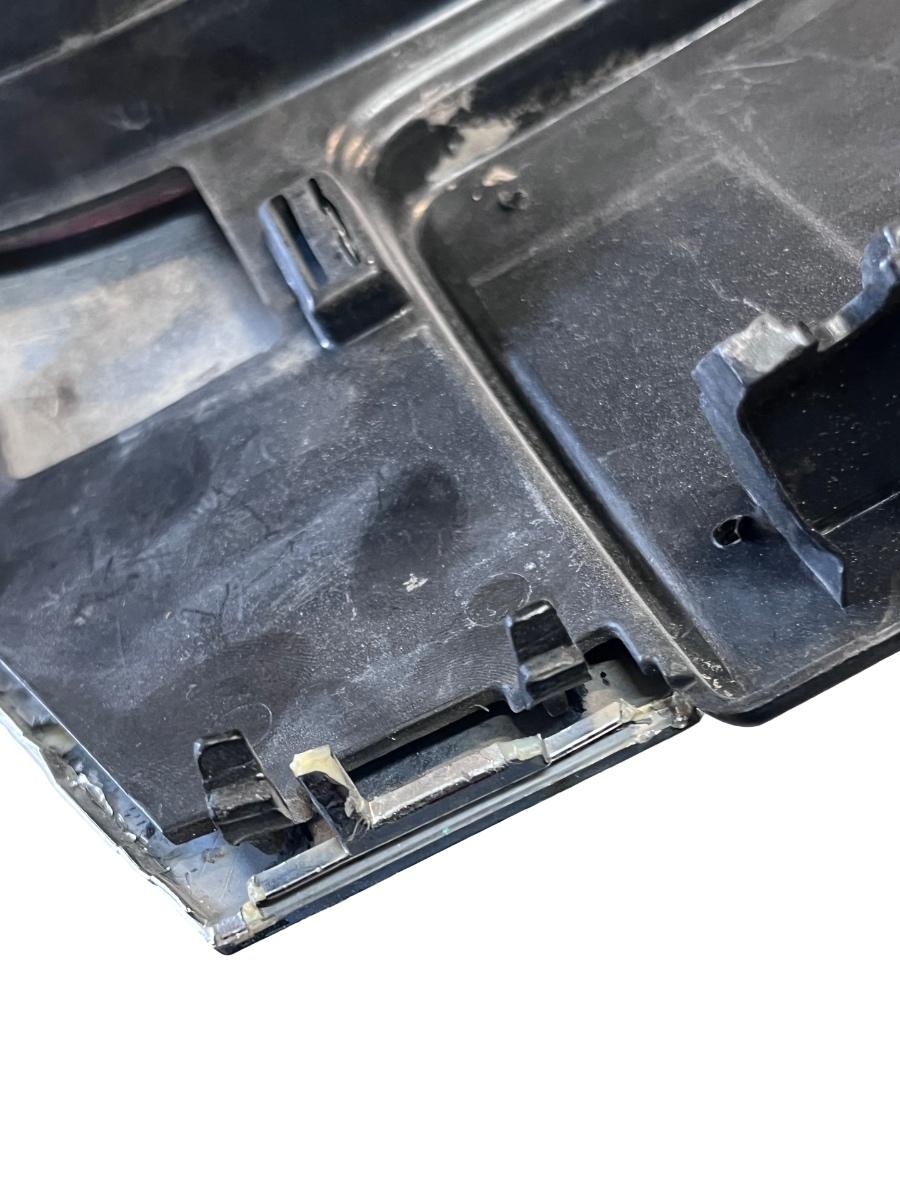 Grila fata cu DEFECT (CROM CRAPAT) VOLKSWAGEN PASSAT 3C2 2005 - 2010 3C0853651D – foto 7