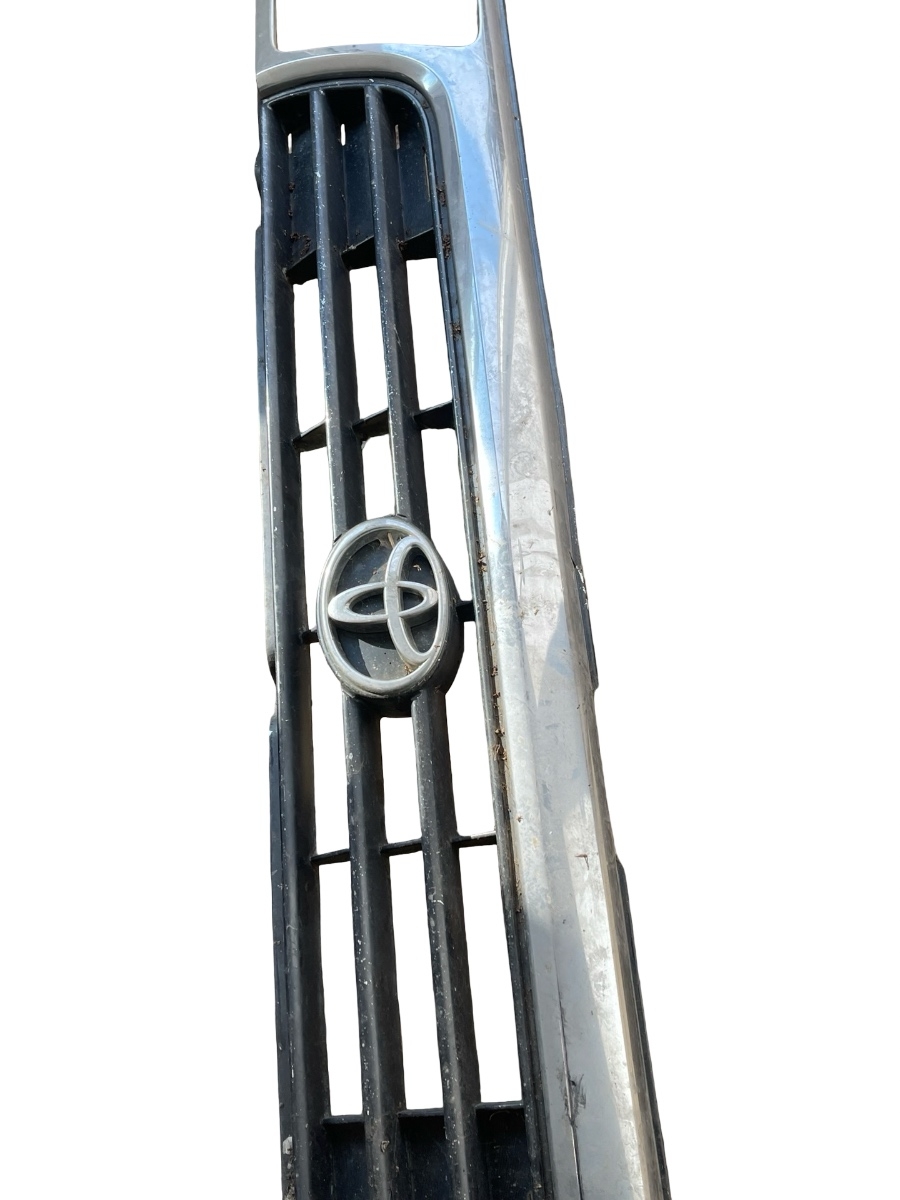 Grila fata Toyota Hilux Surf (1992-1995) – foto 3