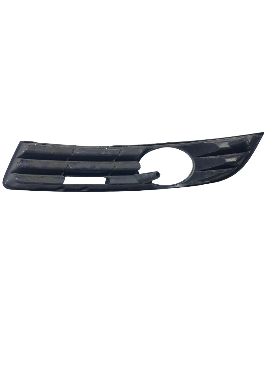 Grila/ornament proiector ceata dreapta fata VOLKSWAGEN PASSAT 3C2 2005 - 2010 3C0835666A ( 2 cleme rupte) – foto 3