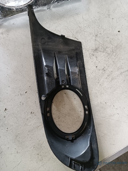 Grila proiector bara dreapta fata VOLKSWAGEN GOLF VI (5K1) [ 2008 - 2013 ] OEM 5k0853666 – foto 2