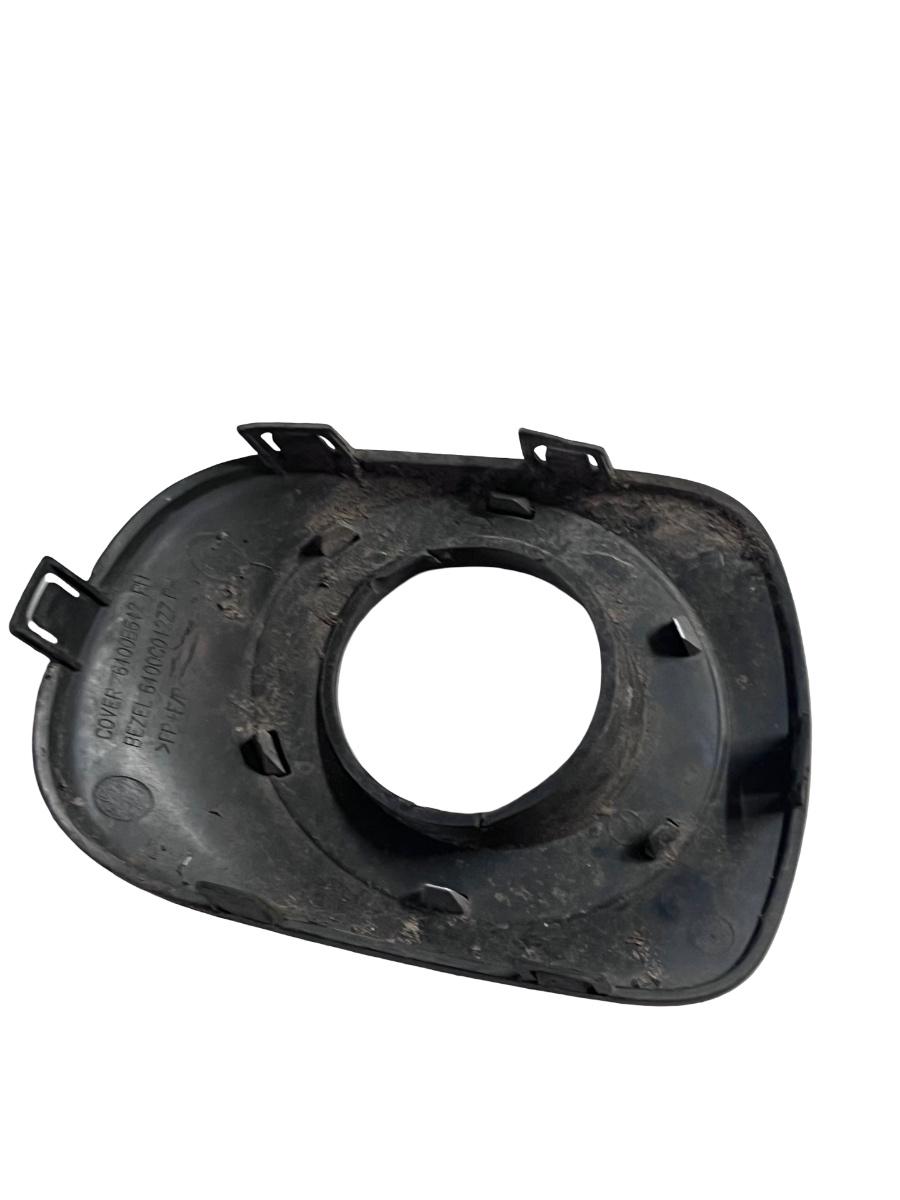 Grila proiector dreapta fata MITSUBISHI L200 2010 - 6400B642 – foto 2