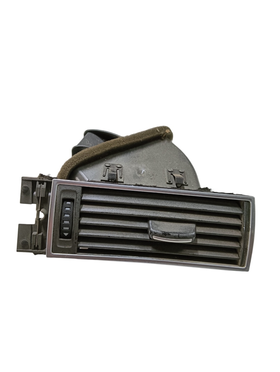 Grila ventilatie  stanga fata AUDI A6 III Avant 4F5, C6 2005 - 2011 4f1820902 – foto 2
