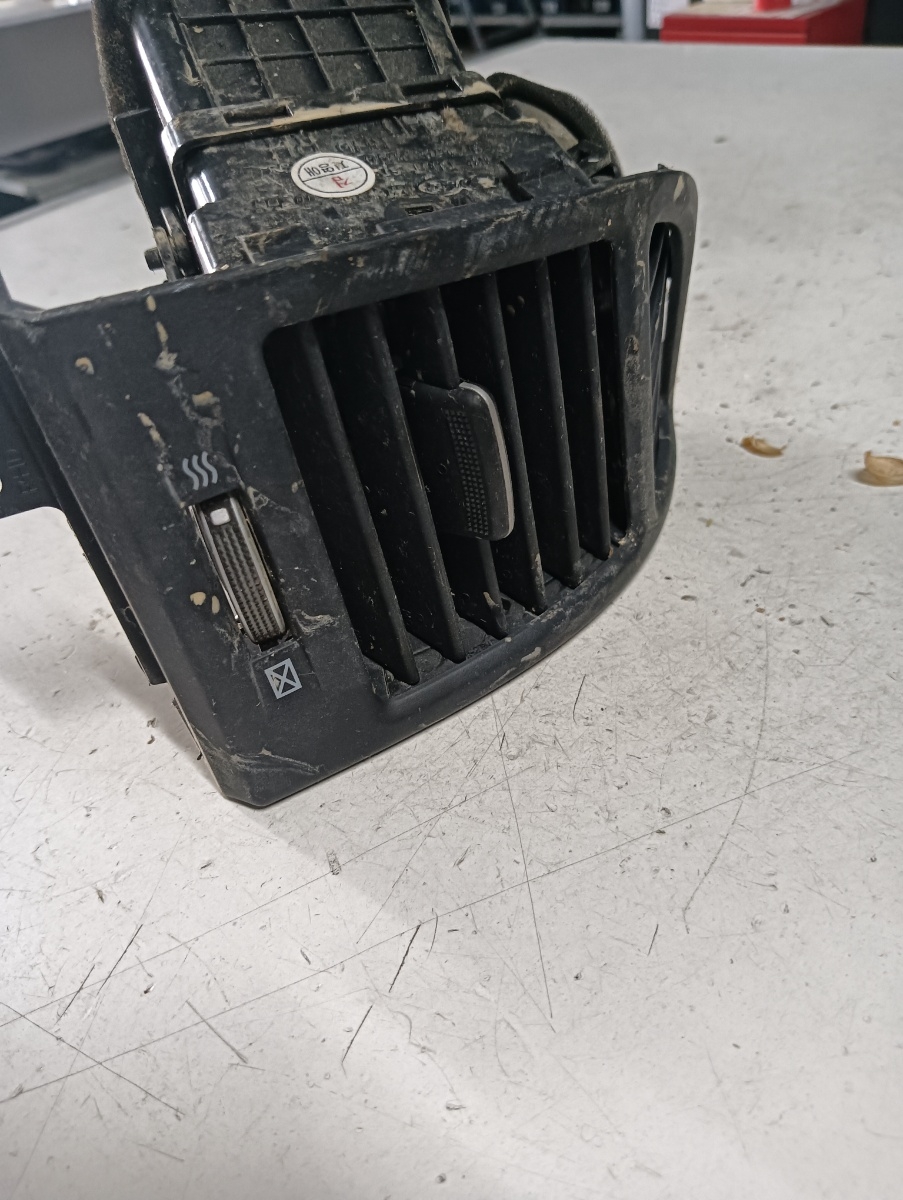 Guri ventilatie dreapta fata HYUNDAI SANTA FE II (CM) [ 2005 - 2012 ] OEM 974802b900 – foto 2
