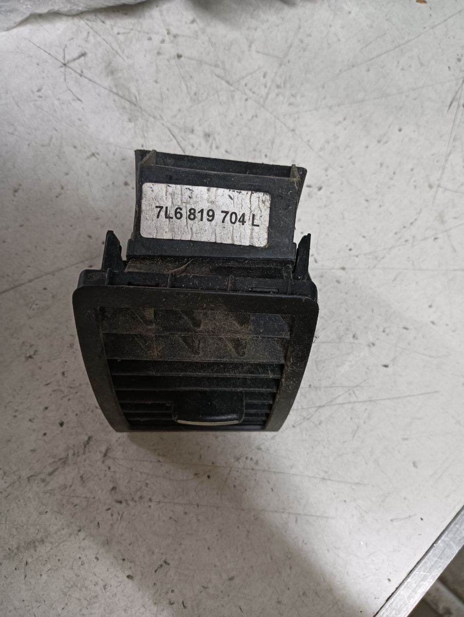 Guri ventilatie dreapta fata VOLKSWAGEN TOUAREG (7LA, 7L6, 7L7) [ 2002 - 2013 ] OEM 7l6819704l – foto 2