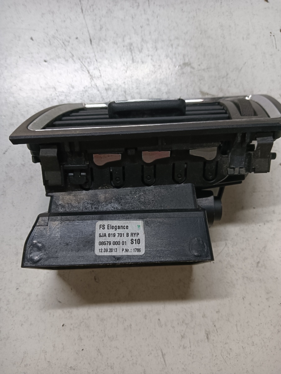 Guri ventilatie  stanga fata SEAT TOLEDO IV KG3 2012 - > 5ja819701b – foto 2