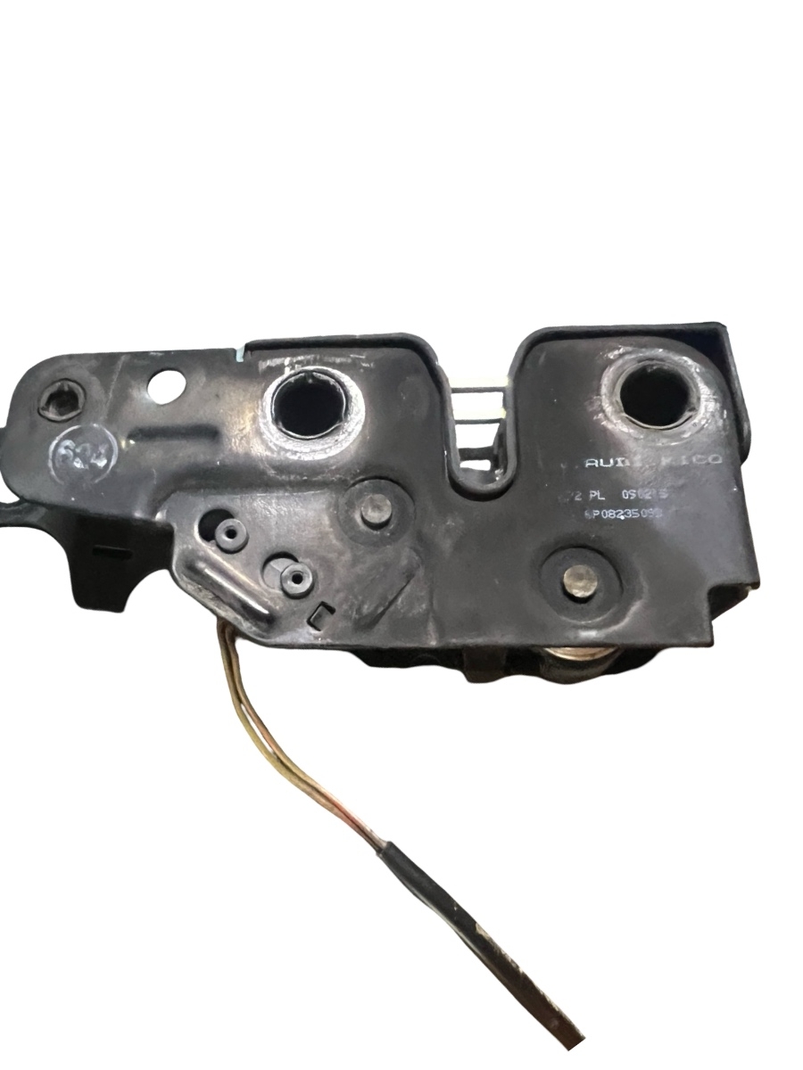 Inchizatoare capota motor VOLKSWAGEN POLO 9N_ 2001 - 2012 6Q0823509D – foto 2
