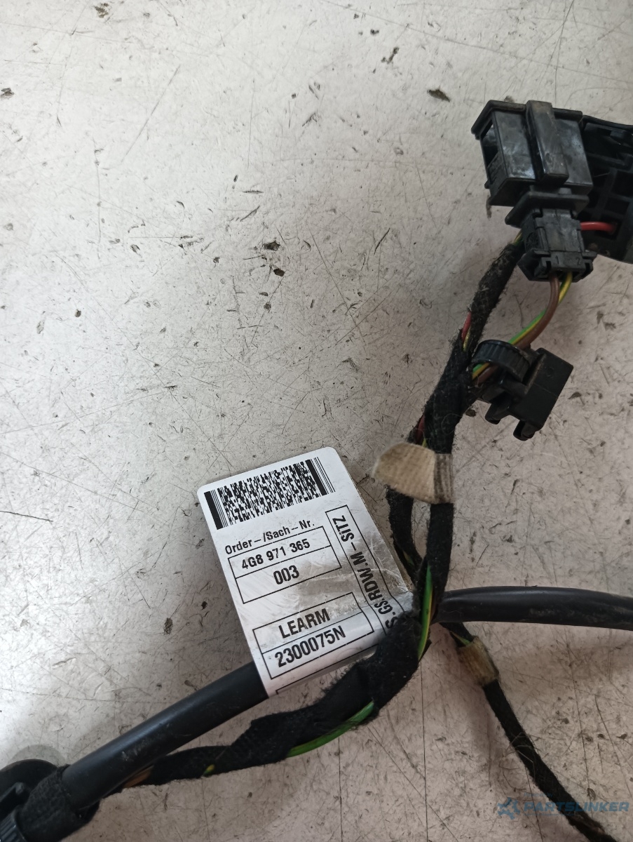 Instalatie centura siguranta  dreapta fata AUDI A6/S6 IV Saloon (4G2, C7, 4GC) [ 2010 - 2018 ] OEM 4g8971365 – foto 2