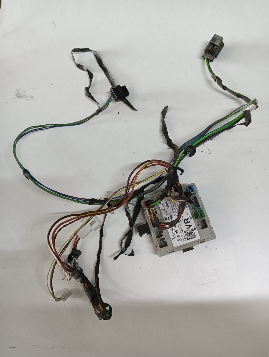 Instalatie electrica cu modul usa MERCEDES-BENZ SPRINTER 3,5-t 907 2018 - > 9079005604 dreapta fata