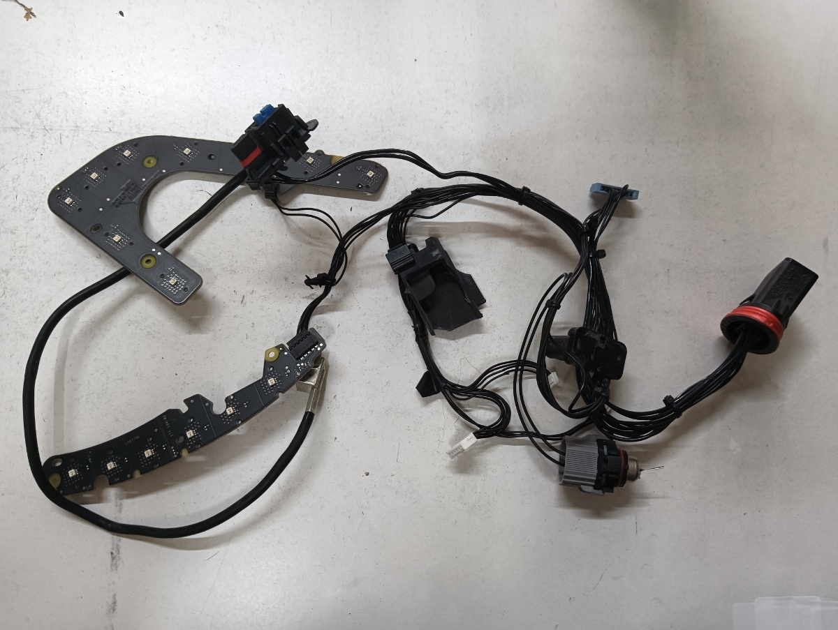 Instalatie electrica far dreapta fata VOLKSWAGEN GOLF VI 5K1 2008 - 2013 16218300 4h0907472f