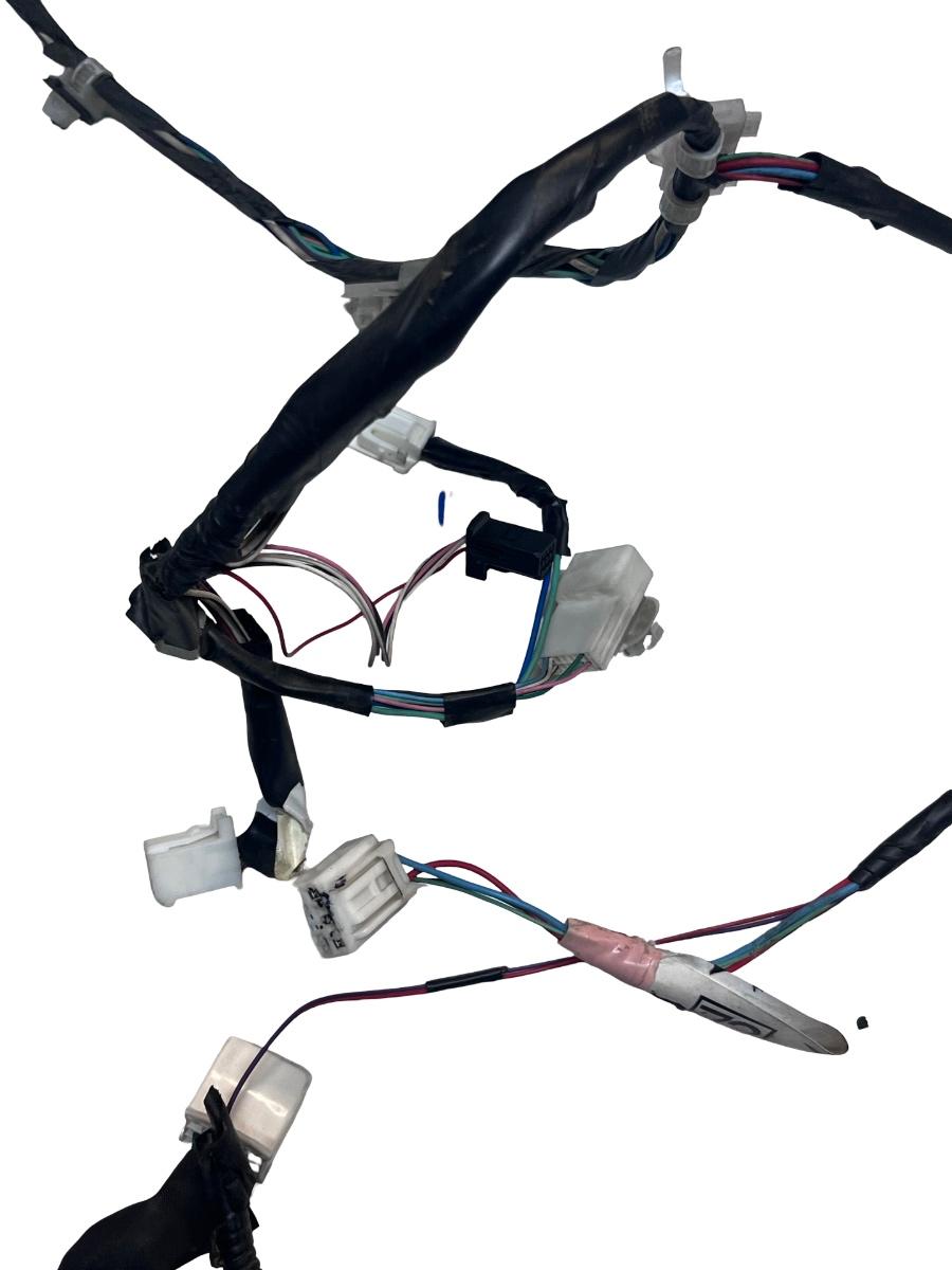 Instalatie electrica portiera dreapta fata TOYOTA AVENSIS Saloon _T27_ 2008 -> 8215105730G – foto 2