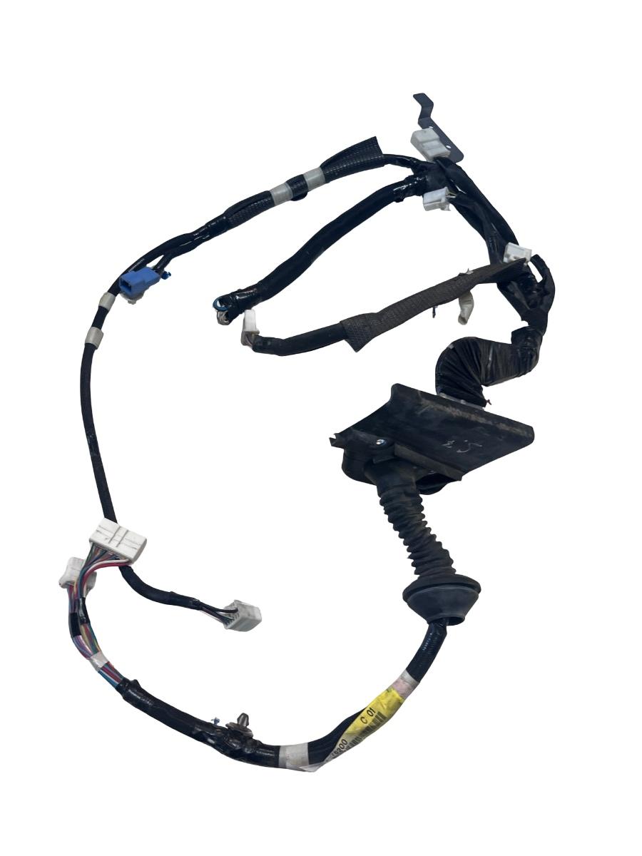 Instalatie electrica portiera stanga fata LEXUS CT ZWA10_ 2010 -> 82152-76200