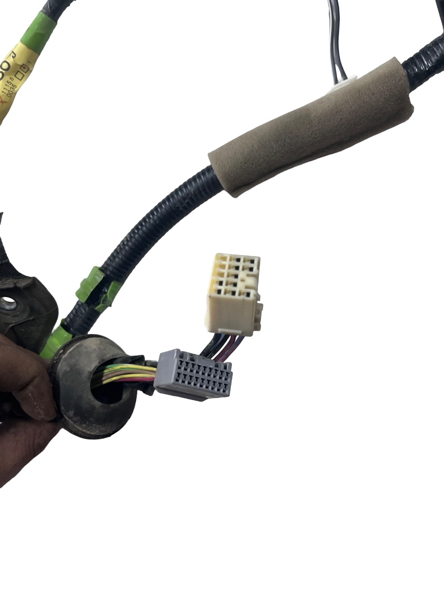 Instalatie electrica portiera stanga fata TOYOTA LAND CRUISER LJ12_, KZJ12_, TRJ12_, KDJ12_, GRJ12_ 2002 - 8215260460J – foto 4