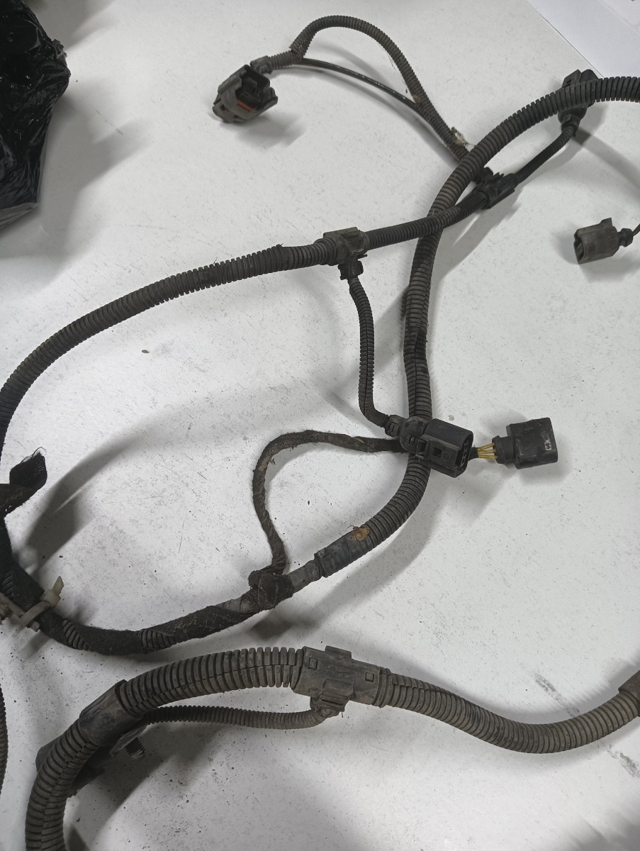 Instalatie electrica senzori parcare  fata VOLKSWAGEN TOUAREG 7LA, 7L6, 7L7 2002 - 2013 – foto 2