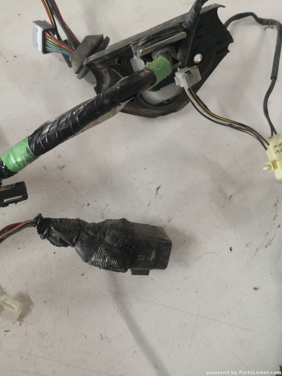 Instalatie electrica usa stanga fata TOYOTA LAND CRUISER J120 2004>  OEM 8215260460j – foto 2
