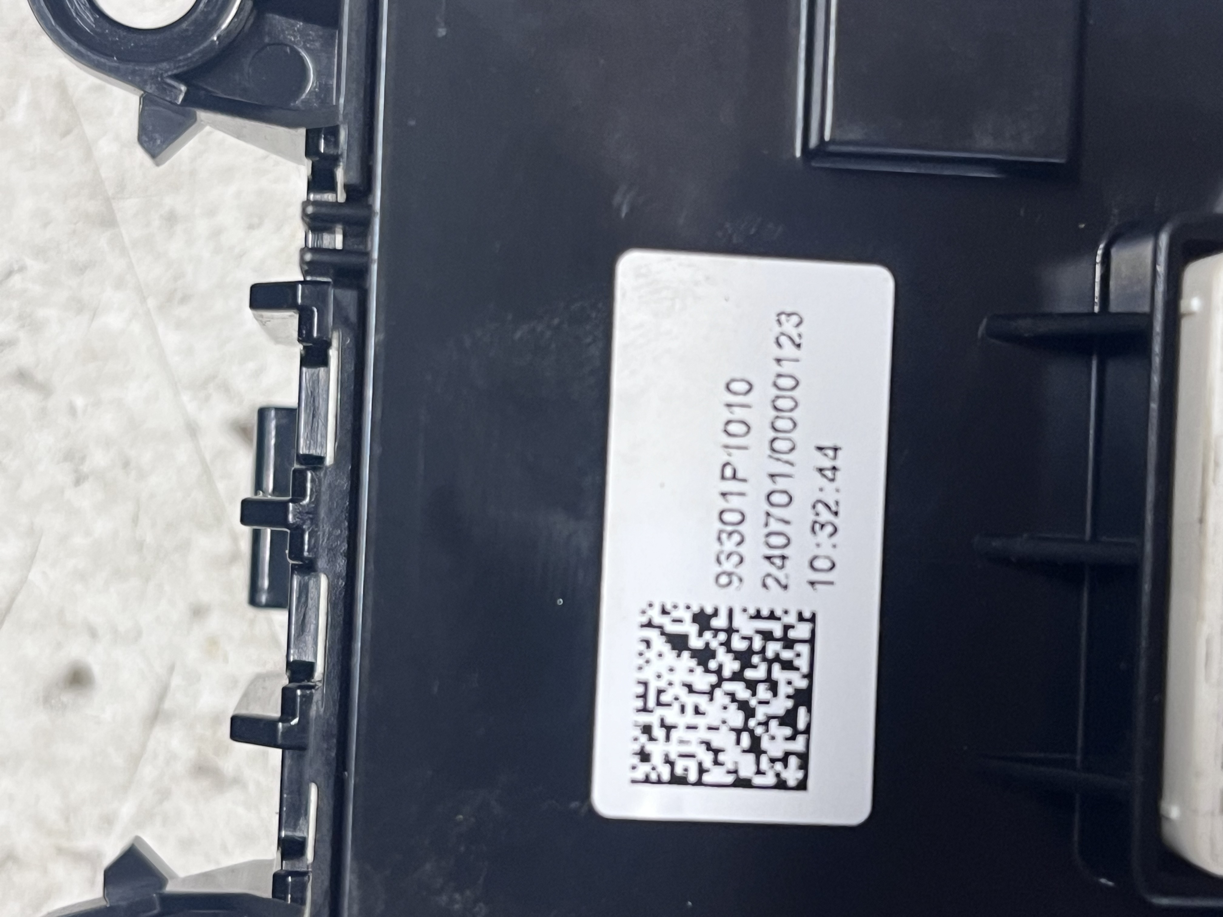 Joystick control tractiune KIA Sportage 5 2021–2025 - cod: 93301P1010 – foto 2