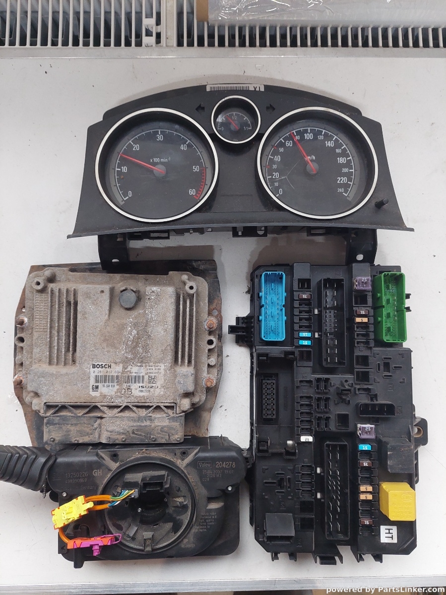 Kit pornire OPEL ASTRA H (L48, A04) [ 2004 - 2014 ] CDTI (Z 19 DTL) 74KW|100HP BOSCH 55560810 OEM 0281012694