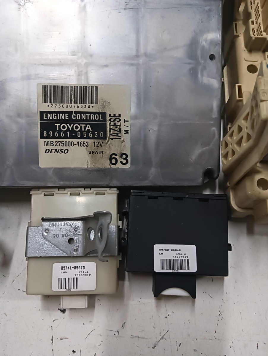 Kit pornire TOYOTA AVENSIS _T25_ 2003 - 2008 2.0 1AZ-FSE 8966105630 – foto 2