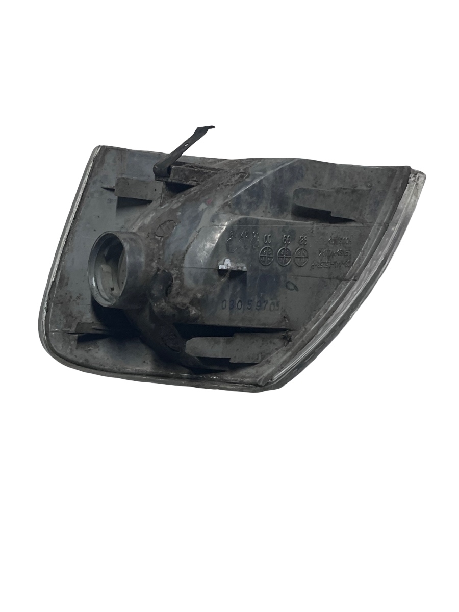 Lampa de semnalizare  dreapta fata VOLKSWAGEN PASSAT 3B2 1996 - 2001 – foto 2