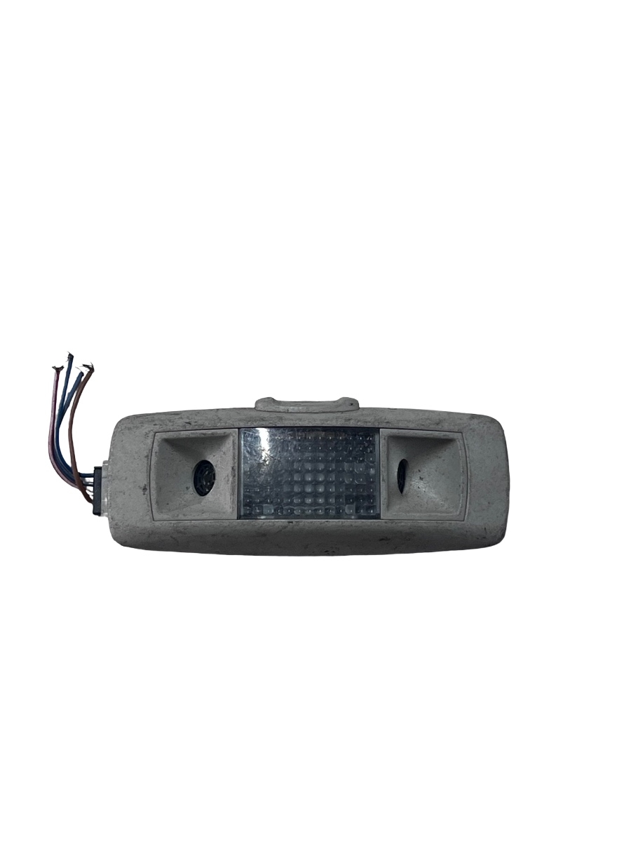 Lampa interioara habitaclu stanga spate VOLKSWAGEN GOLF IV 1J1 1997 - 2007 1J0951171B