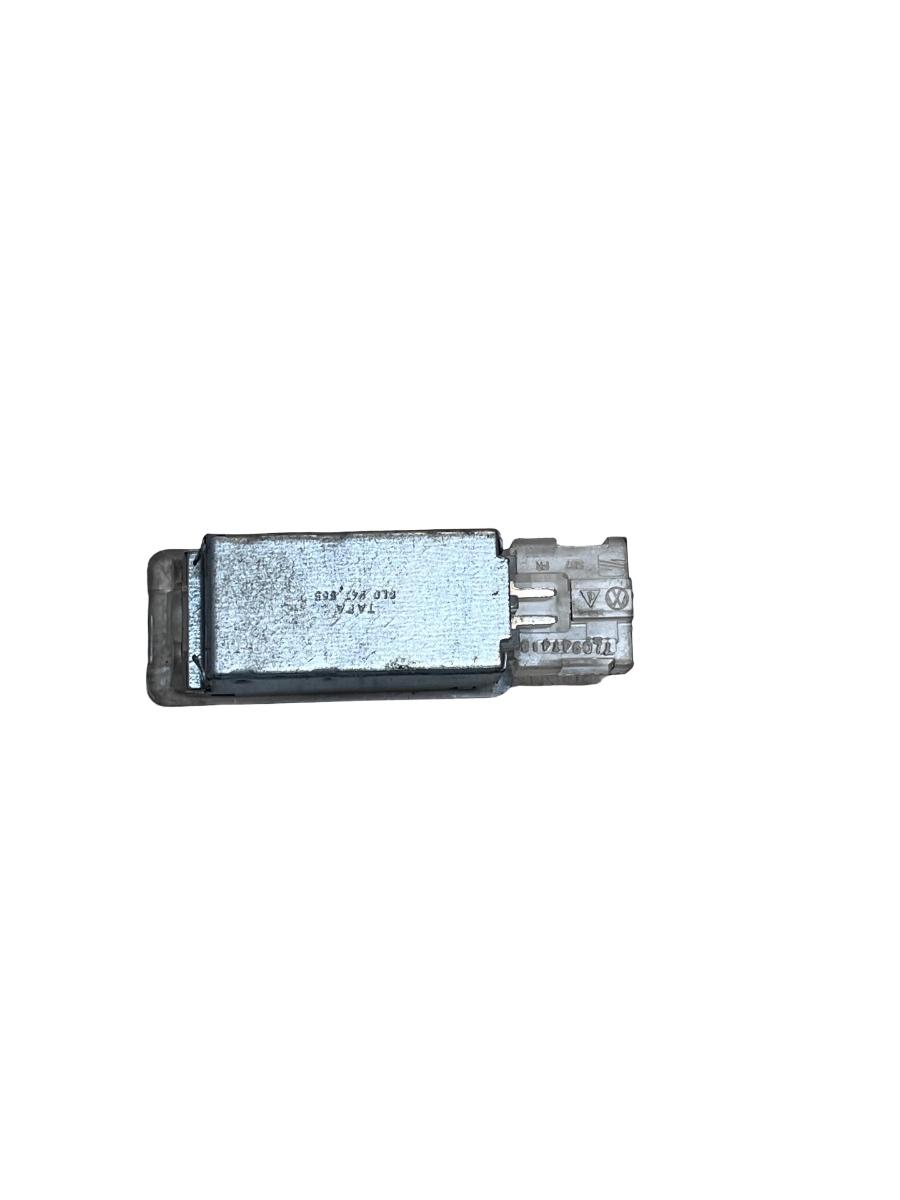 Lampa interioara habitaclu VOLKSWAGEN GOLF VI 5K1 2008 - 2013 – foto 2