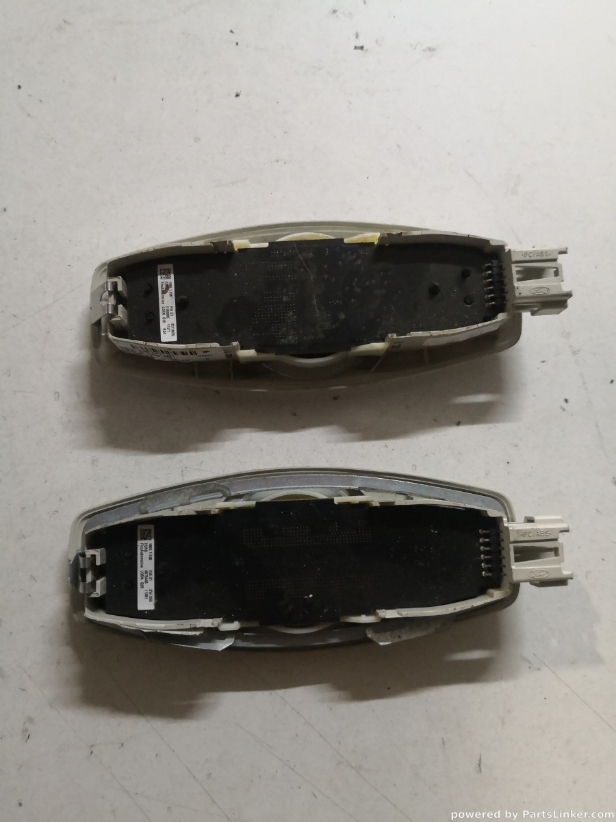 Lampa plafon FORD FOCUS 3 Saloon [ 2010 - > ] OEM 19051020 – foto 2