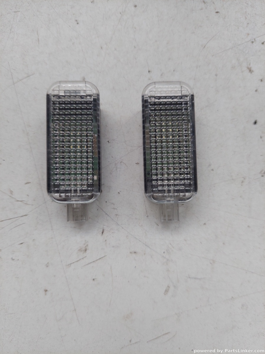 Lampa portiera  AUDI A8 III (4H2, 4H8, 4HC, 4HL) [ 2009 - 2018 ] OEM 094741 – foto 3
