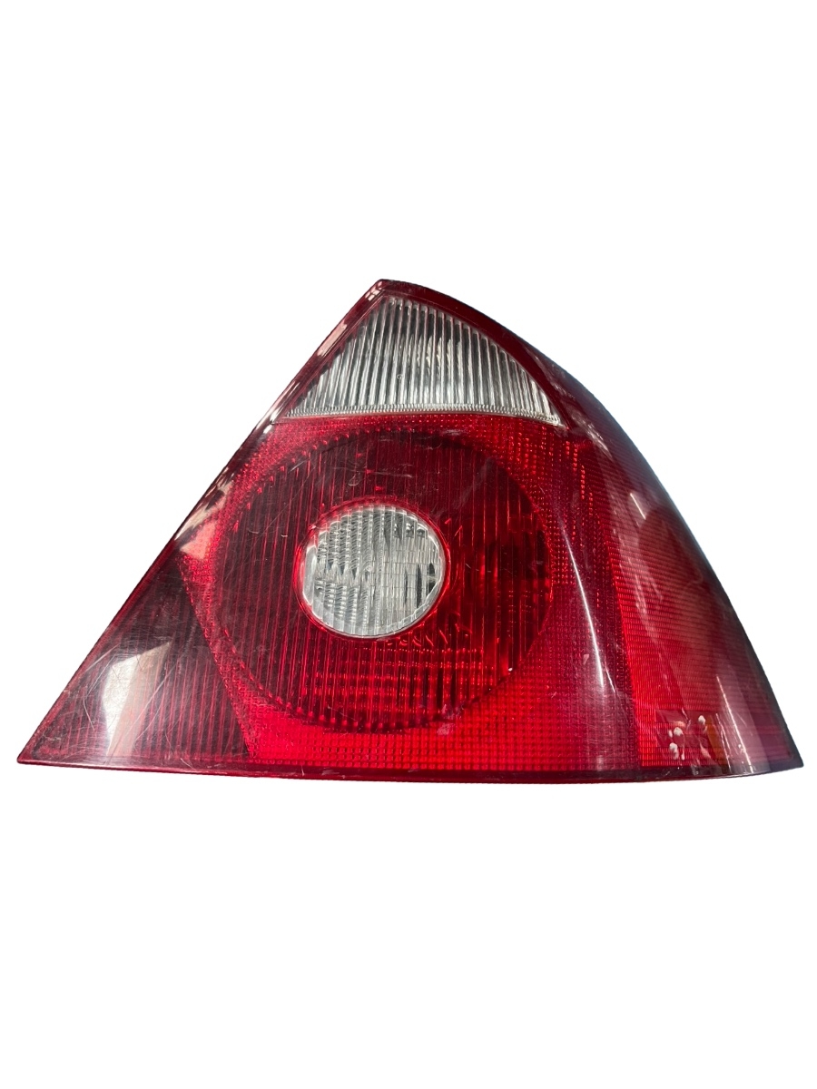 Lampa spate / Stop dreapta FORD MONDEO III Saloon B4Y 2000 - 2007