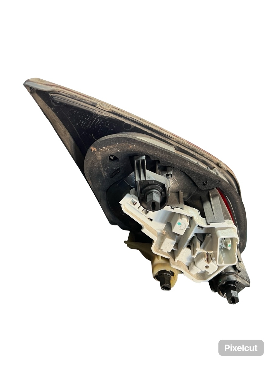 Lampa spate / Stop dreapta Hayon VOLKSWAGEN PASSAT CC 357 2008 - 2012 – foto 4
