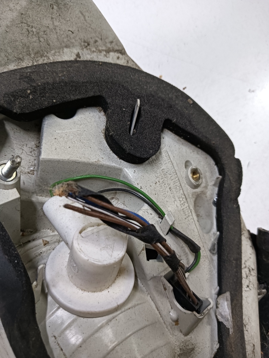 Lampa spate / Stop dreapta spate BMW 6 E63 2004 - 2010 – foto 3