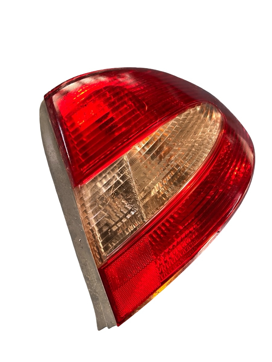 Lampa spate / Stop dreapta TOYOTA PRIUS Saloon _W1_ 2000 - 2004 – foto 3
