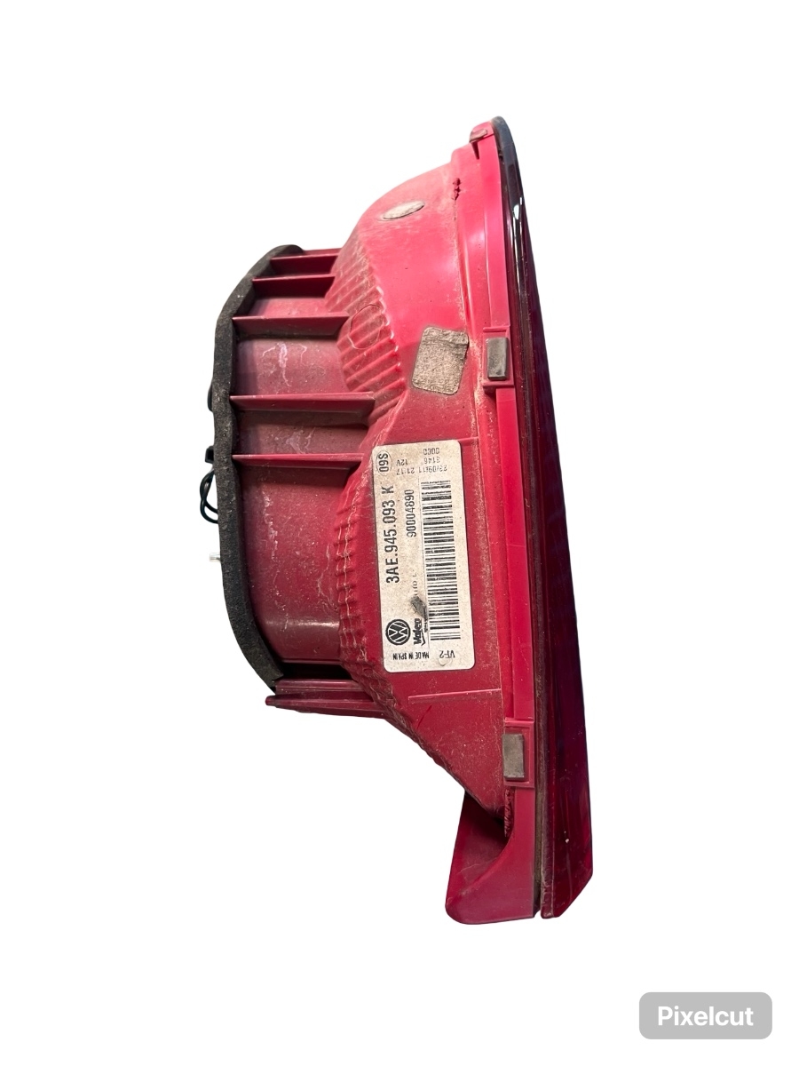 Lampa spate / Stop stanga haion VOLKSWAGEN PASSAT 362 2010 - 2014 3AE945093K – foto 4