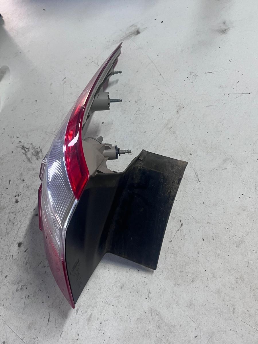 Lampa spate / Stop stanga spate FORD FOCUS III Turnier 2010 -> BM51-13405-G – foto 4