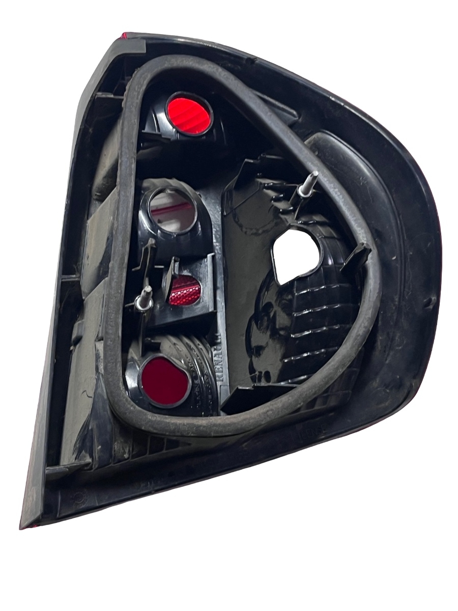 Lampa spate / Stop stanga spate RENAULT Symbol I [ 1998 - 2008 ] ( 2 fisuri ) – foto 2