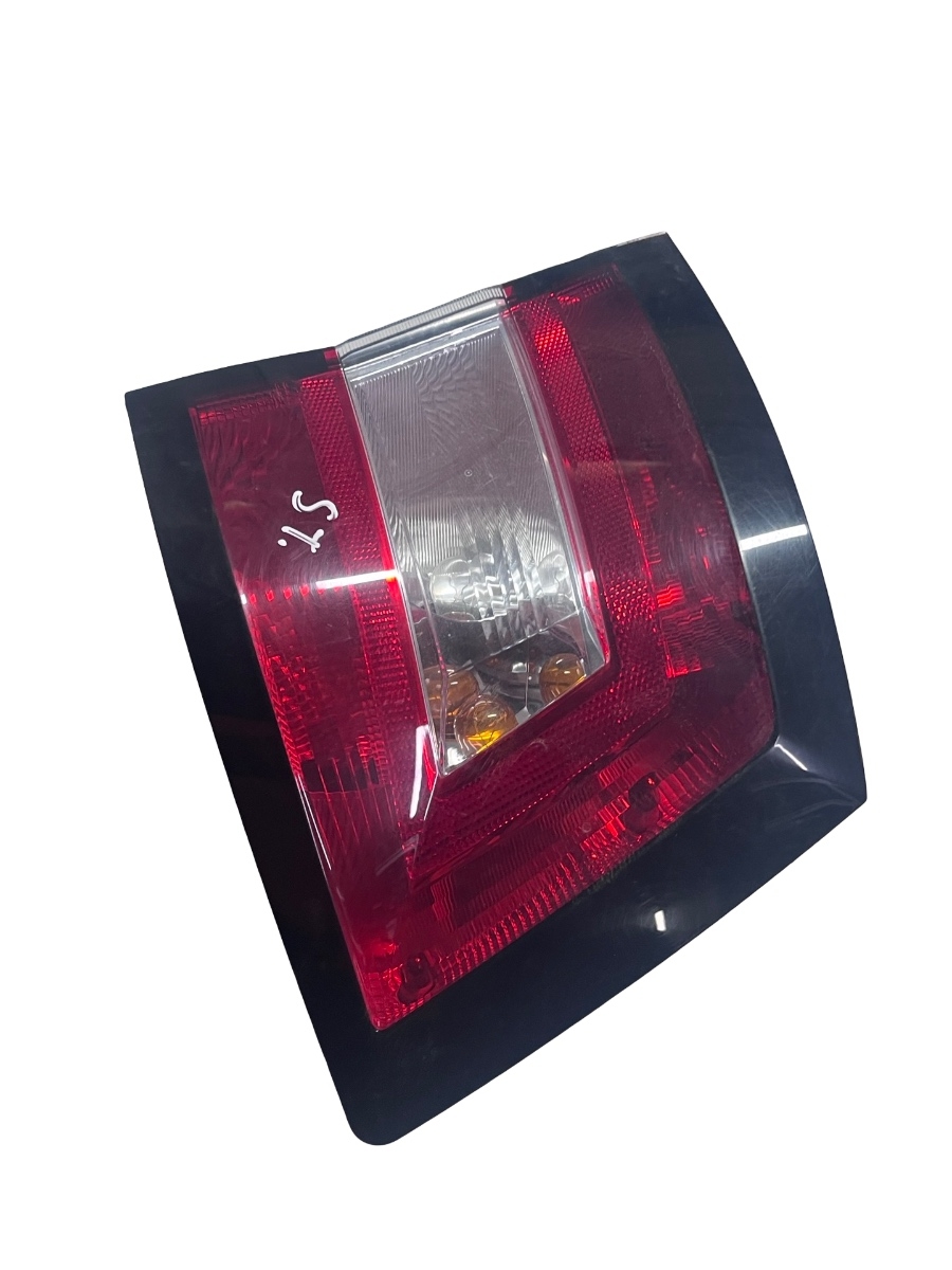 Lampa spate / Stop stanga spate SKODA FABIA III Break Estate NJ5 2014 -> 6V9945095 – foto 3