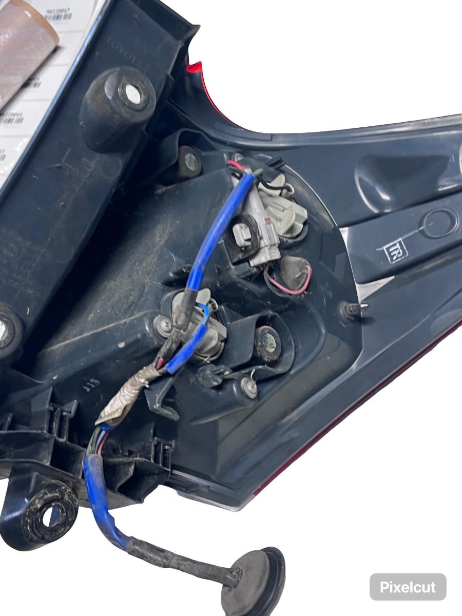 Lampa spate / Stop stanga spate TOYOTA AURIS ZWE18_, NZE18_, ZRE18_ 2019 -> – foto 4