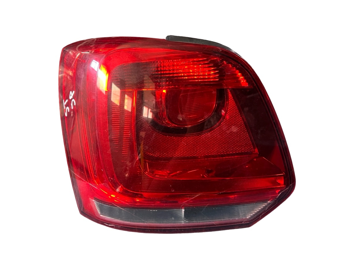 Lampa spate / Stop stanga spate VOLKSWAGEN POLO 6R, 6C 2009 -> 6R0945095L