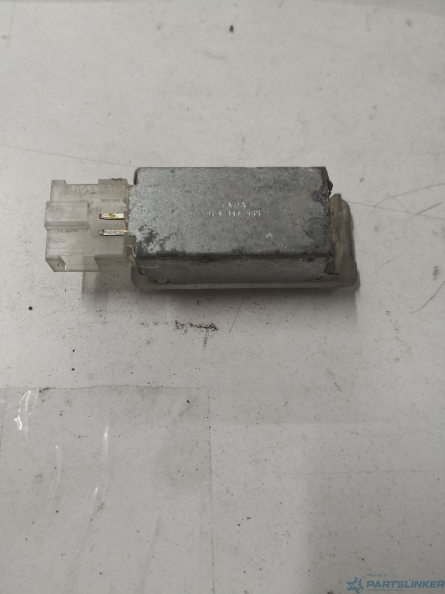 Lampa usa interior  SKODA OCTAVIA II Combi (1Z5) [ 2004 - 2013 ] OEM 6l0947565 – foto 2