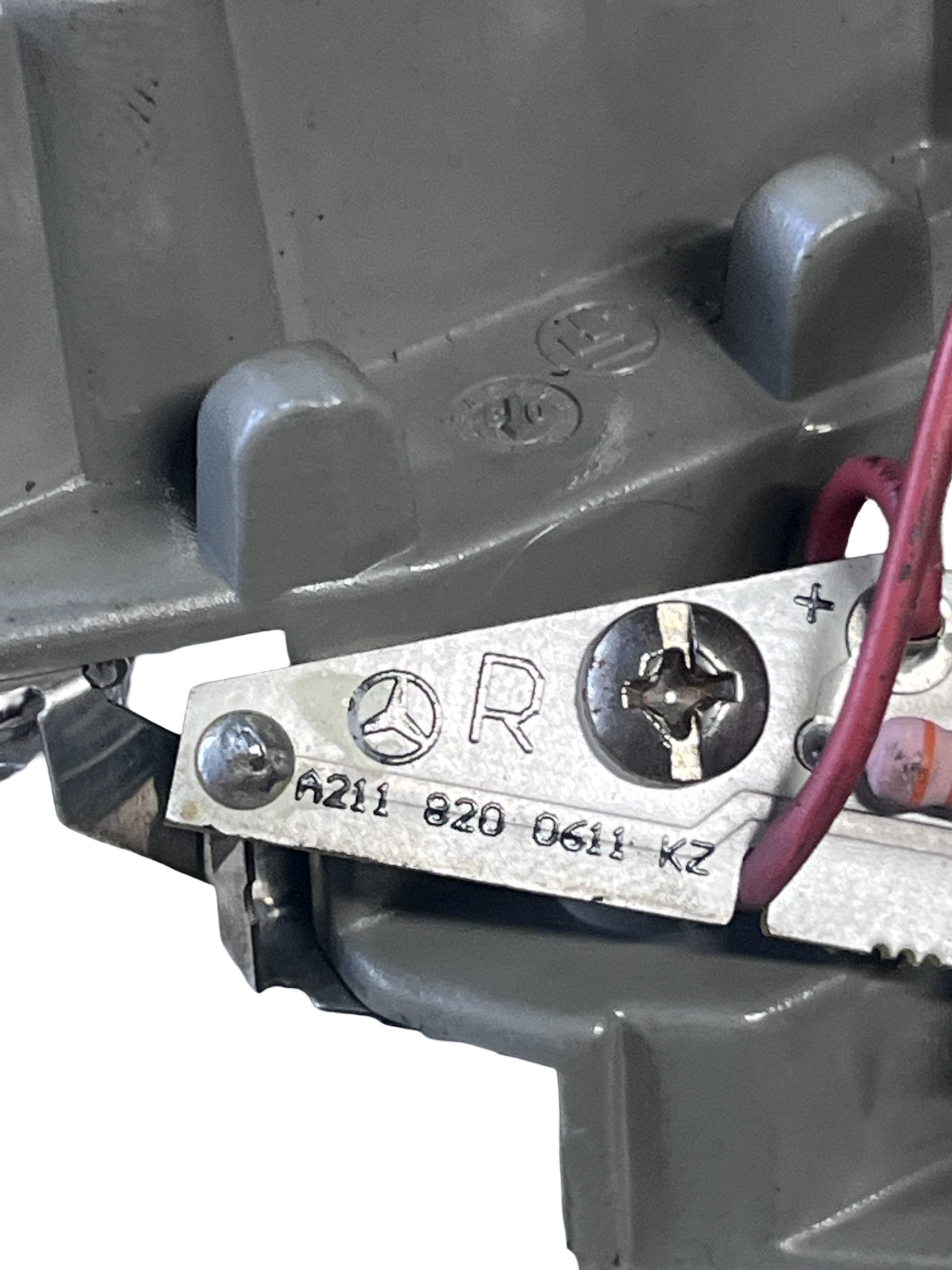Led Stop dreapta spate Mercedes E-class w211 2001–2009 - cod: A2118200611 – foto 3