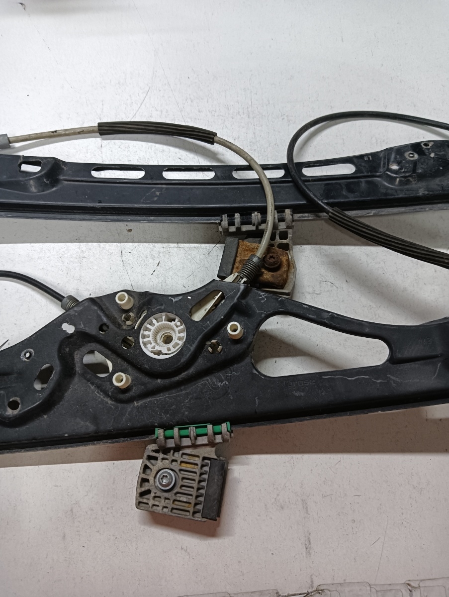 Macara geam electric  stanga fata MERCEDES-BENZ E-CLASS W211 2002 - 2009 – foto 2