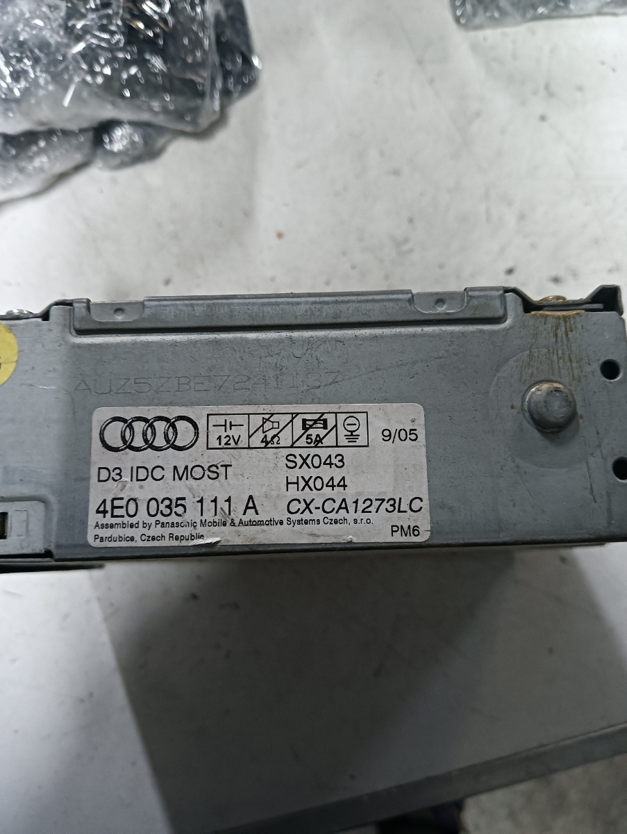 Magazie CD  AUDI A6/S6 III Saloon (4F2, C6) [ 2004 - 2011 ] OEM 4e0035111a – foto 2