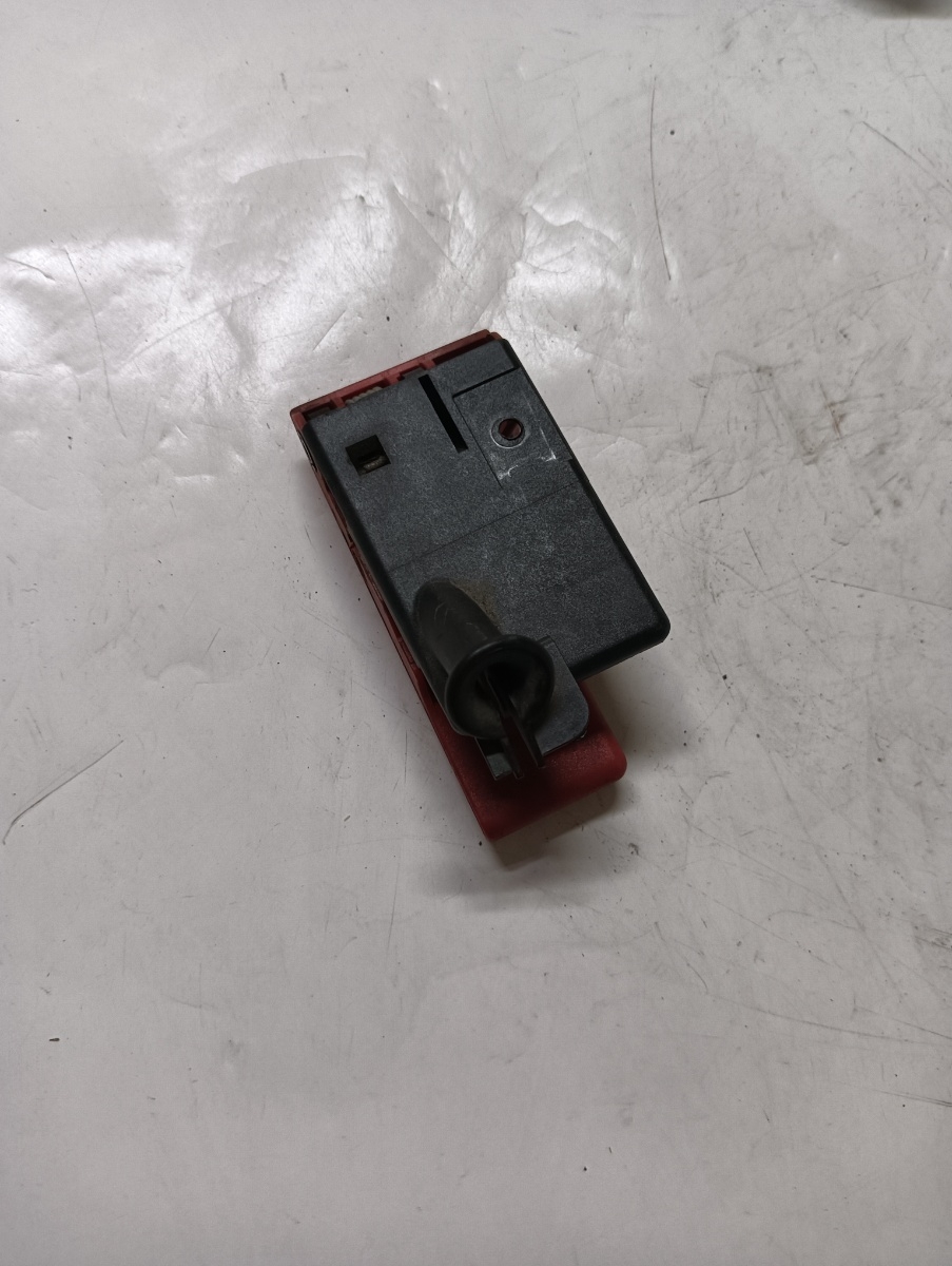 Maner deschidere capota  MERCEDES-BENZ E-CLASS II W210 1995 - 2003 – foto 2
