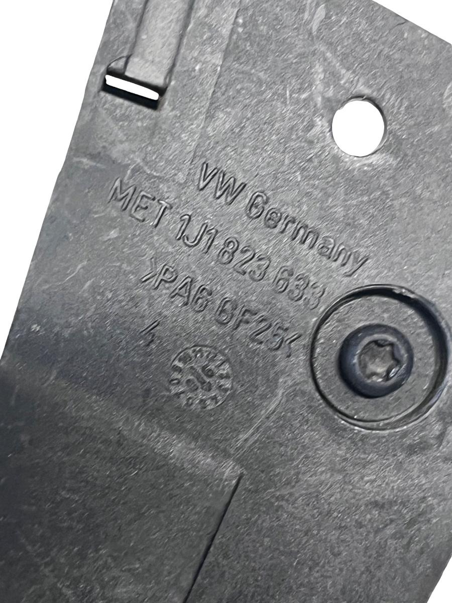 Maner deschidere capota motor VOLKSWAGEN GOLF IV 1J1 1997 - 2007 1J1823633 – foto 3