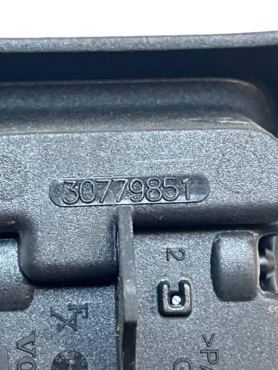 Maner deschidere capota motor VOLVO XC60 156 2008 -> 30779851 – foto 3