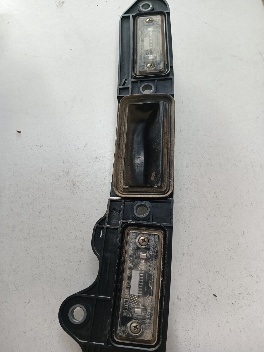Maner deschidere portbagaj  VOLKSWAGEN TOURAN 1T1, 1T2 2003 - 2010 – foto 2